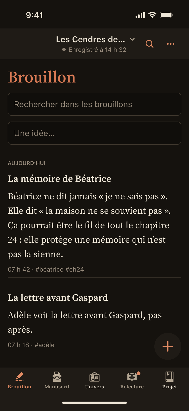 Le brouillon de leCarnet en thème sombre, avec des idées de scènes, des étiquettes et un champ de recherche.