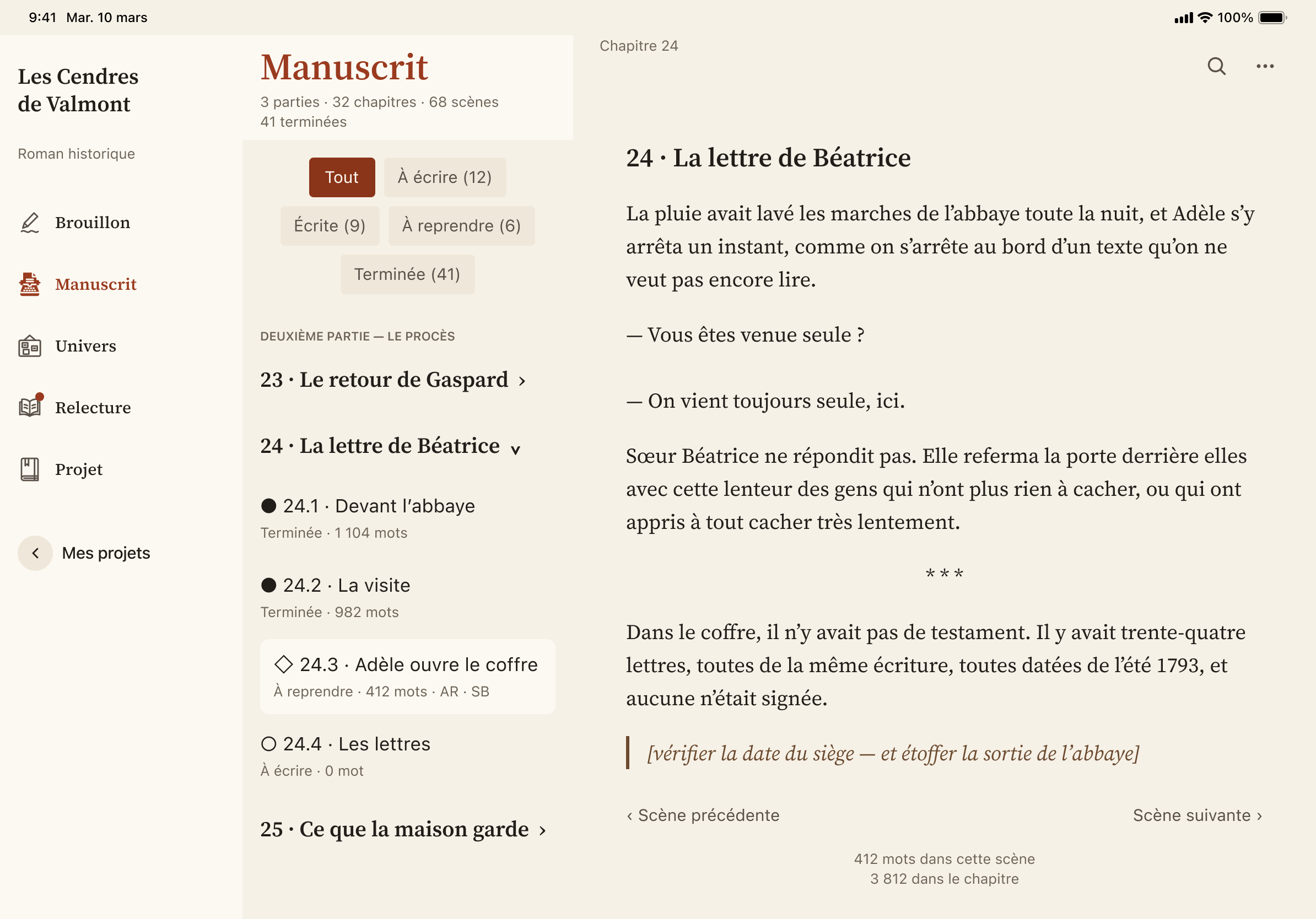 Le manuscrit dans leCarnet sur iPad, avec la navigation du projet, les chapitres et le texte côte à côte.